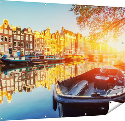 Gards Tuinposter Amsterdamse Brug - Gracht - met Bloemen - 150x120 cm - Tuindoek - Tuindecoratie - Wanddecoratie buiten - Tuinschilderij