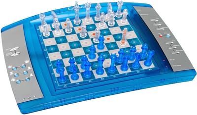 ChessLight® Elektronisch Schaakspel met Verlichting en doorschijnende schaakstukken