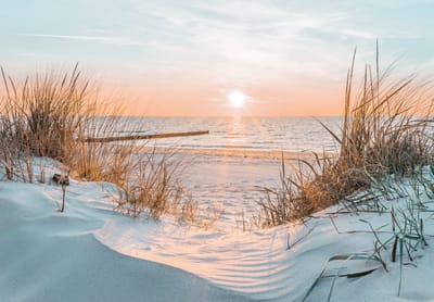 Fotobehang - Vlies Behang - Zonsondergang tussen de Duinen aan het Strand boven Zee - 368 x 280 cm