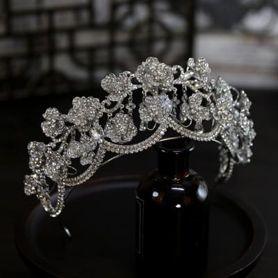 Europese Stijl Nieuwe Luxe Kwastjes Bloemen Bruid Bruiloft Kroon Hoofddeksel Kroon Tiara Haaraccessoires gray