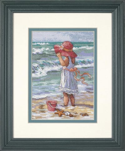 Borduurpakket Gold COLLECTION petites - Girl at the Beach - Dimensions