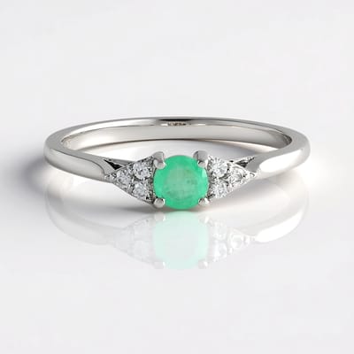 Cavill - Zilveren Ring met 0,218 ct Colombiaanse Smaragd & 6 Zirkonia's - 925 Sterling Zilver Platina Verguld - Elegante Ronde Groene Edelsteen Ring