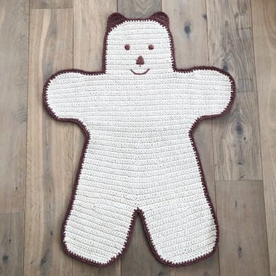 Luna-Leena duurzame beren vloerkleed - katoen - gebroken wit met bruin - L100x75cm - handgehaakt in Nepal - vloerkleed - tapijt - berenvel - speelkleed - bear rug - carpet