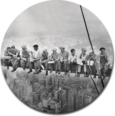 Muurcirkel Lunch atop a Skyscraper - 100x100 cm - Wandcirkel - Dibond - Aluminium