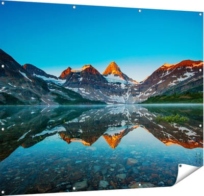 Gards Tuinposter Berg Assiniboine bij het Meer in Canada - 150x120 cm - Tuindoek - Tuindecoratie - Wanddecoratie buiten - Tuinschilderij