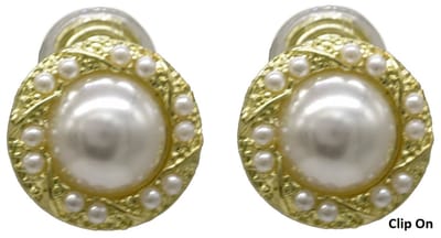 Oorbellen Rond met Parel - Oorclips - 1,5 cm - Goudkleurig