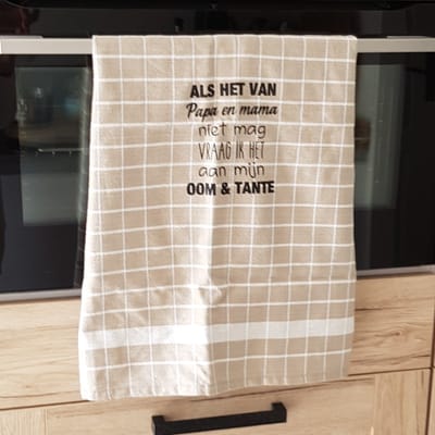 Theedoek met tekst bedrukt cadeau Regels voor Bij oom en tante Thuis | broer zus feestdagen sinterklaas kerstmis hoera jullie worden zwangerschapsaankondiging set aankondiging bekendmaking zwangerschap cadeau voor de liefste aanstaande