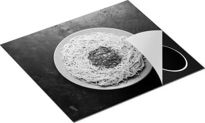 Chefcare Inductie Beschermer Pasta met Tomatensaus op Donker Groene Marmer - Zwart Wit - 60x50 cm - Afdekplaat Inductie - Kookplaat Beschermer - Inductie Mat