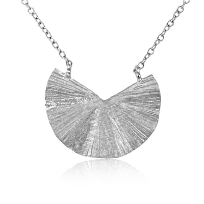 Cavill - Zilveren halsketting 925 Sterling Zilver - Halfronde Waaierhanger 16x21 mm - Verstelbare Ketting 40-43 cm - Modern Minimalistisch Elegant