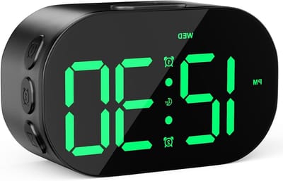 Digitale Alarmklok met Grote Cijfers, Verstelbare Helderheid en Volume, Snooze Functie, Countdown Timer, 12/24 Uur Weergave, Ideaal voor Slaapkamer en Reizen