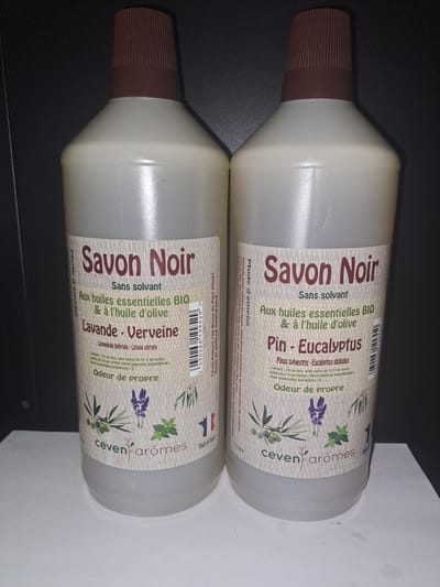 2x Natuurlijke vloeibare zwarte zeep bio / marseille zeep, savon noir , met etherische olie van o.a. Lavendel en Den - Eucalyptus- 2 liter - allesreiniger - marseillezeep -schoonmaakmiddel