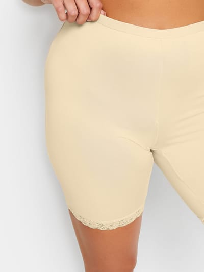 Yours Huidskleurige Short Met Kanten Rand En Hoge Taille, Tegen Schuren Size 42-44