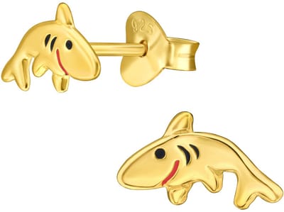 Joy|S - Zilveren haai oorbellen - 9.5 x 5.2mm - vis - kinderoorbellen - gold plated - goudkleur