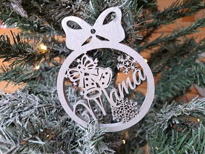 Kerstbal Mama - Cadeau voor mama - HD hout en design - Kerstcadeau voor mama