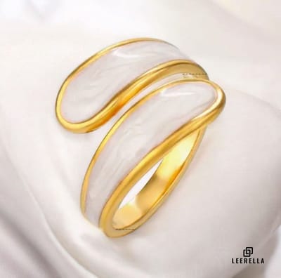 Leerella Luxe Roestvrijstalen Damesring Model-2 Goudkleurig Verstelbaar – Stijlvol, Elegant, Tijdloos en Duurzaamheid in Één (Model 1 t/m 10)