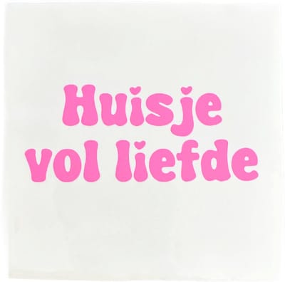 Snoes Spreuktegel – Huisje vol liefde – Wit met Lichtroze – Inclusief Plakhaakje – Handgemaakt Spaans Keramiek 10x10 cm – Cadeau Samenwonen – Romantisch Housewarming Kado