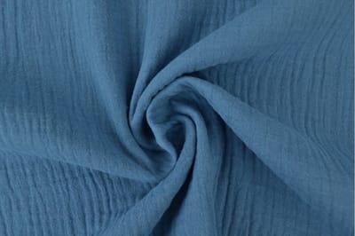 10 meter mousseline stof op rol - Staalblauw - 135cm breed - Double gauze op rol