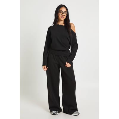 boohoo Dames Off-shoulder trainingspak met getailleerde taille en rechte pijpen | Zwart | Maat: XS
