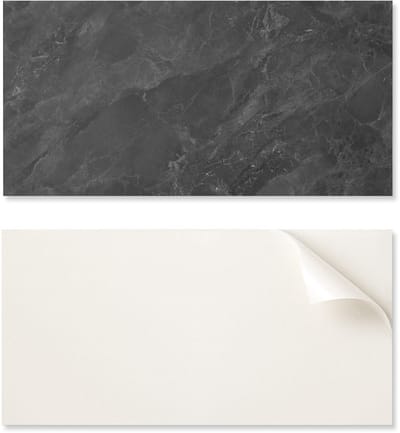 Zelfklevend vinylpaneel met print voor de woonkamer, 100x50 cm, met natuursteenstructuur.