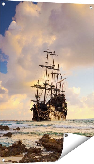 Gards Tuinposter Piratenschip aan de Kust bij Zonsondergang - 60x90 cm - Tuindoek - Tuindecoratie - Wanddecoratie buiten - Tuinschilderij