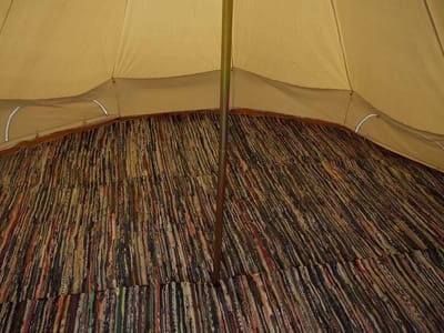Tent Tapijt - Vloerkleed - Kamperen Luxe - Handgeweven - 5m Halve Maan - Bruin