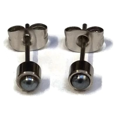 Aramat Jewels | Oorbellen | Elegante Stalen Parel Oorbellen 4mm | Zilverkleurig/Grijs | | | | Kinderen, Volwassenen | Verkleurd niet