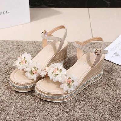 Nieuwe Dames Enkelband Gesp Strass Kristal Sandalen Zomer Vrouwen Ronde Neus Hoge Hakken Mode Dames Sleehakken Schoenen Goud 36