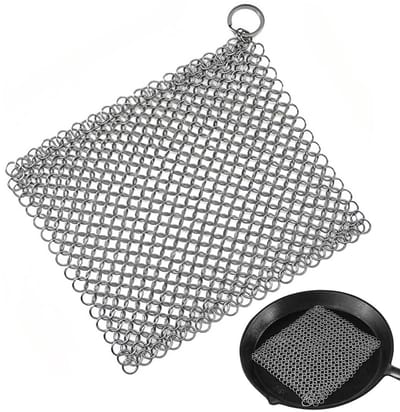 Dailygoods- Gietijzerreiniger 17,5 x 17,5 cm - Roestvrij Staal - Kettingschrobber - Milieuvriendelijk - Voor Gietijzeren Pannen - Eenvoudige Reiniging - Keukenreiniger