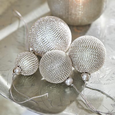 LOBERON Kerstbal set van 4 Varnor zilverkleurig