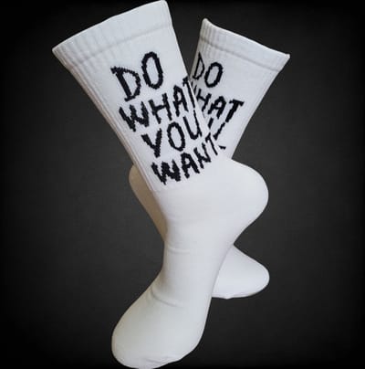 Sportsokken - Doe wat je wilt Sokken - leuke sokken - vrolijke sokken - witte sokken - tennis sokken - fitness sokken - valentijns cadeau - sokken met tekst - Verjaardags cadeau - grappige sokken - Sokken waar je vrolijk van wordt - maat 37-44
