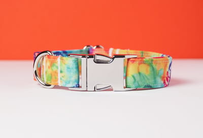 Awesome Paws halsband hond - Honden Halsband Multicolor Tie Dye - Geel Rood Groen - Handmade | Maat L