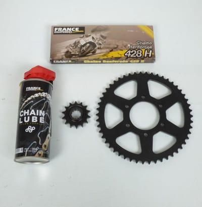 Kit chaîne France Equipement pour Moto Suzuki 125 DR 1985 à 2002 14x50 Pas 428 Neuf