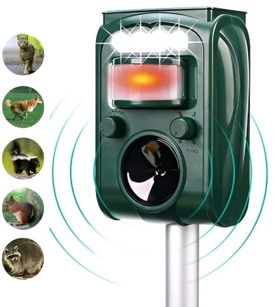 Luxe Ultrasone Vogelverschrikker - Vogelverschrikker met Bewegingsdetector, Verlichting, Ultrasoon, Vogelverschrikker tegen Duiven, Meeuwen, Kraaien, Eksters, Zwaluwen, Spreeuwen, Merels, Zwaluwen en meer