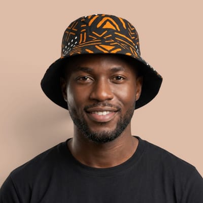 Bucket hat / Vissershoedje met Afrikaanse print - Zwart Oranje Bogolan Symbols - Kinderen & Volwassenen (Unisex) - S