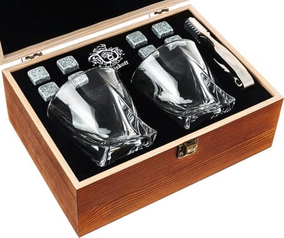 Whiskey glas set van 2 - Bourbon whiskey cadeauset - Scotch stenen pincet, onderzetter, chillingstenen en barglazen - drinkglazen voor mannen en vrouwen - whiskyglaswerk in houten geschenkdoos