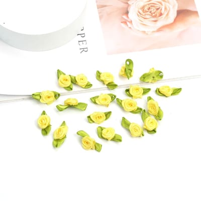 Dailygoody - Pack van 100 Mini Kunstmatige Rozenkoppen - 3 cm Satin Rozen voor Creatieve Projecten en Feestdecoratie