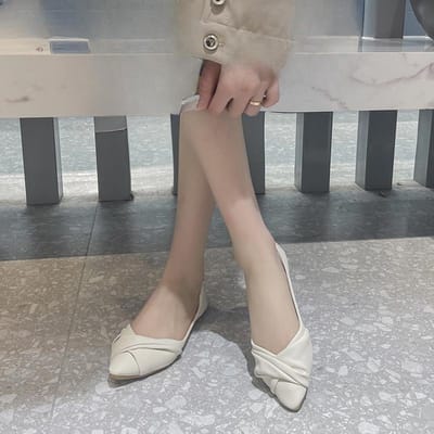 Nieuwe Zomerstijl Modieus en Comfortabel Twist Stijl Kreukeloppervlak Puntige Neus Lage Mond Platte Zool Pendelschoenen 38 gray