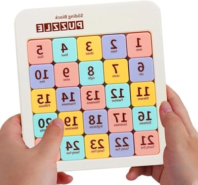 Schuifpuzzel Getallen - Intelligentie Blokken - Logisch Denken Oefenen - Soepele Schuifstukken - 19.6 x 17.4 cm - Meerdere Kleuren