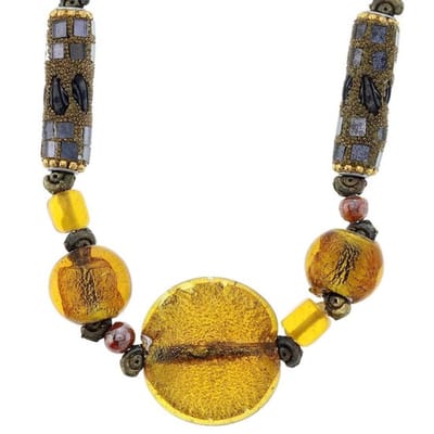 Behave - Goudkleurige ketting met glaskralen - Modeaccessoire voor stijlvolle outfits - Lengte 46,5 cm (+ 7 cm verlengketting)