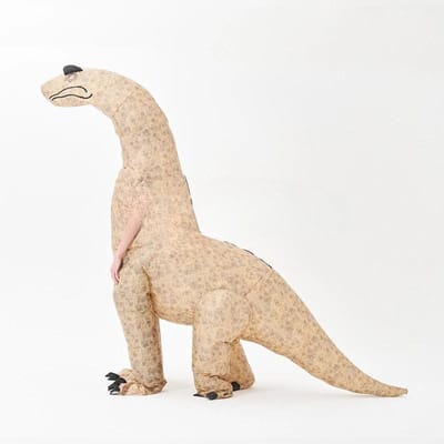 Brachiosaurus dinosaurus opblaaskostuum, voor volwassenen 150-190cm oranje
