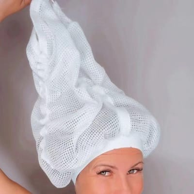 Bonnet à Plaquer pour Sécher les Cheveux Bouclés Cheveux Bouclés Secs Design Pratique Caractéristiques Utiles Essentiel Quotidien Qualité Savoir-faire OPP bag blanc
