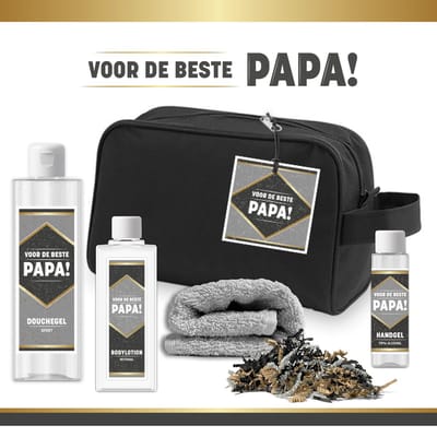 Geschenkset ''Voor De Beste Papa" - 5 Producten 480 gram - Triomf Cosmetica | Cadeau Man Giftset Voor Hem Toilettas Vaderdag Speciaal voor jou Topper Bedankt Vader Verjaardag Kerst Kerstpakket Kerstcadeautje Bodylotion Douchegel Zwart Goud Grijs