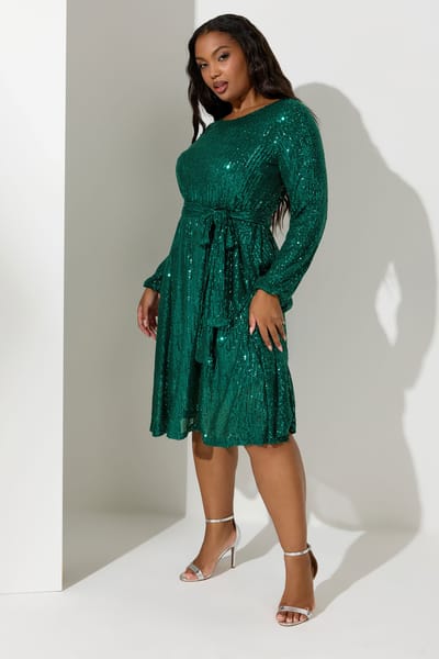 Yours London Midi Skaterjurk Met Lange Mouwen En Paillettenversiering In Groen Size 46