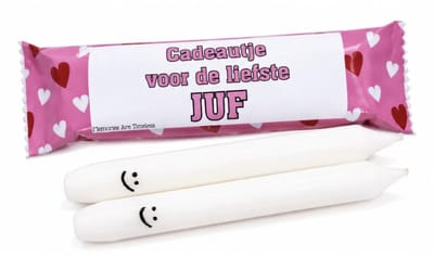 Juf Cadeau - Dinerkaarsen met Smiley - Roze Cadeauverpakking met Hartjes - Memories Are Timeless