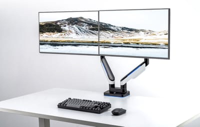 Dubbele Monitor Arm RBG Kleuren | LED Gaming | Met Gasveer en Makkelijke Bevestiging