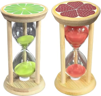 Set van 2 kleurrijke zandlopers van 5 minuten, ideale glazen timers voor kinderen, keuken en klaslokaal, decoratief en creatief cadeau voor thuisgebruik