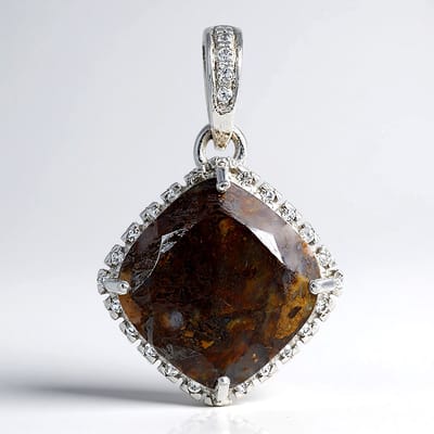 Cavill - Zilveren hanger - 925 Sterling zilver - 4,84 ct dinosaurus kwarts antiek kussenslijpsel - witte topaas pavé - vintage stijl
