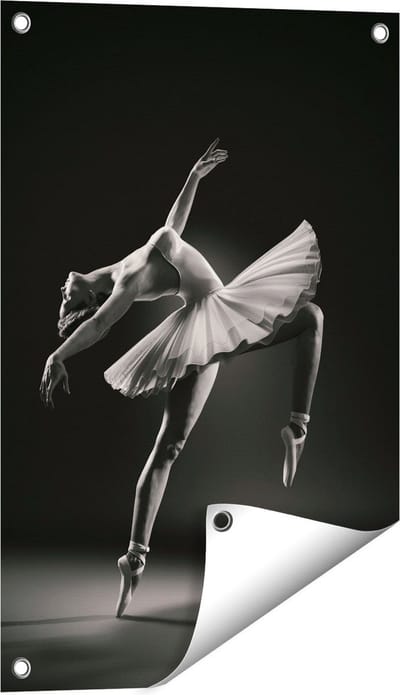 Gards Tuinposter Ballerina op Haar Tenen - Ballet - Zwart Wit - 40x60 cm - Tuindoek - Tuindecoratie - Wanddecoratie buiten - Tuinschilderij