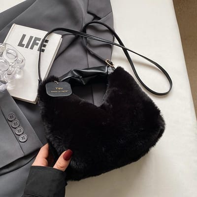 High-end Populaire Fee Pluche Tas Nieuwe Stijl Winter Handtas Geplooide Dames Tas Schoudertas Crossbody Tas black