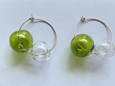 Vibe - bol - oorbellen - groen - doorzichtig - glas - juweel - geschenk